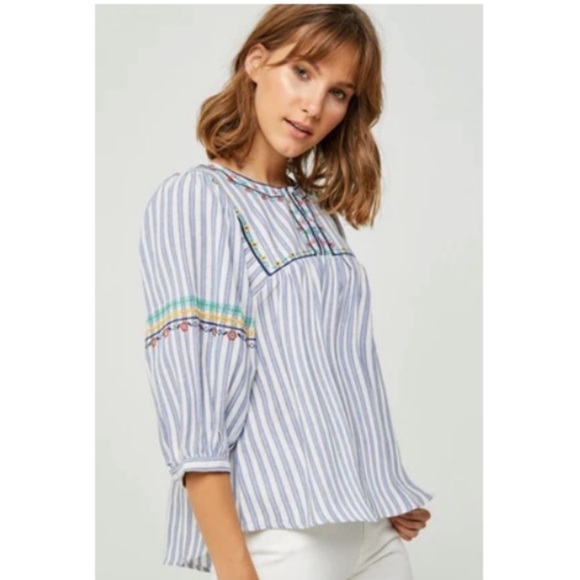 Hayden Tops - Hayden LA Embroidered Peasant Top NWOT